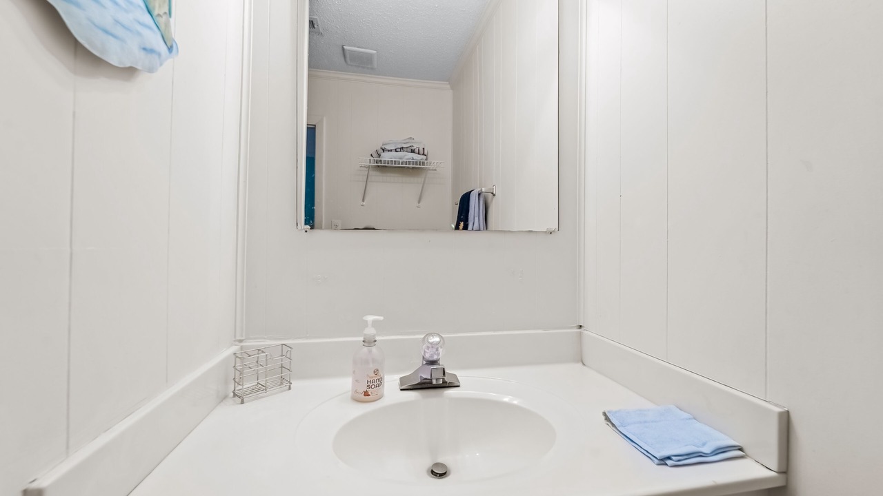Photo of Bathroom in Sea Scape