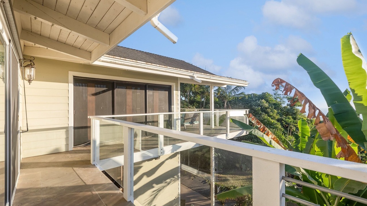 Photo of Patio Balcony in Kalaoa