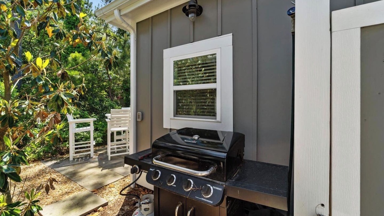 Photo of Outdoor in Corolla Light