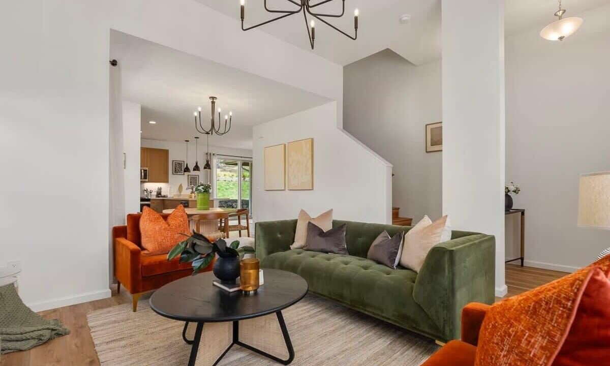 Photo of Livingroom in Makaha Valley