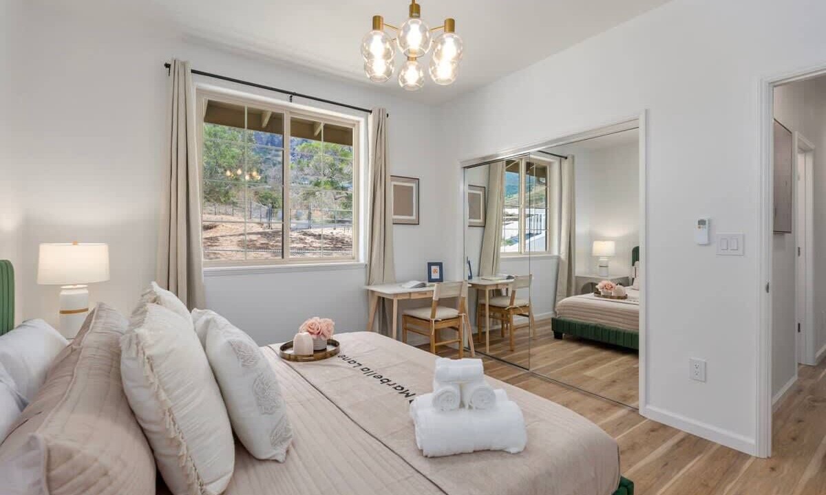 Photo of Bedroom in Makaha Valley