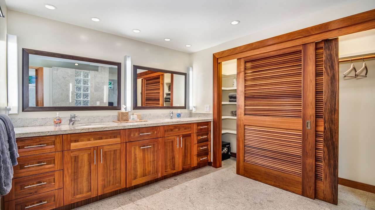 Photo of Bathroom in Kalama Tract