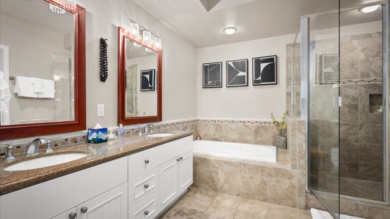 Photo of Bathroom in Kulalani
