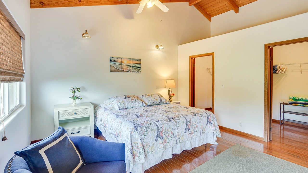 Photo of Bedroom in Papa