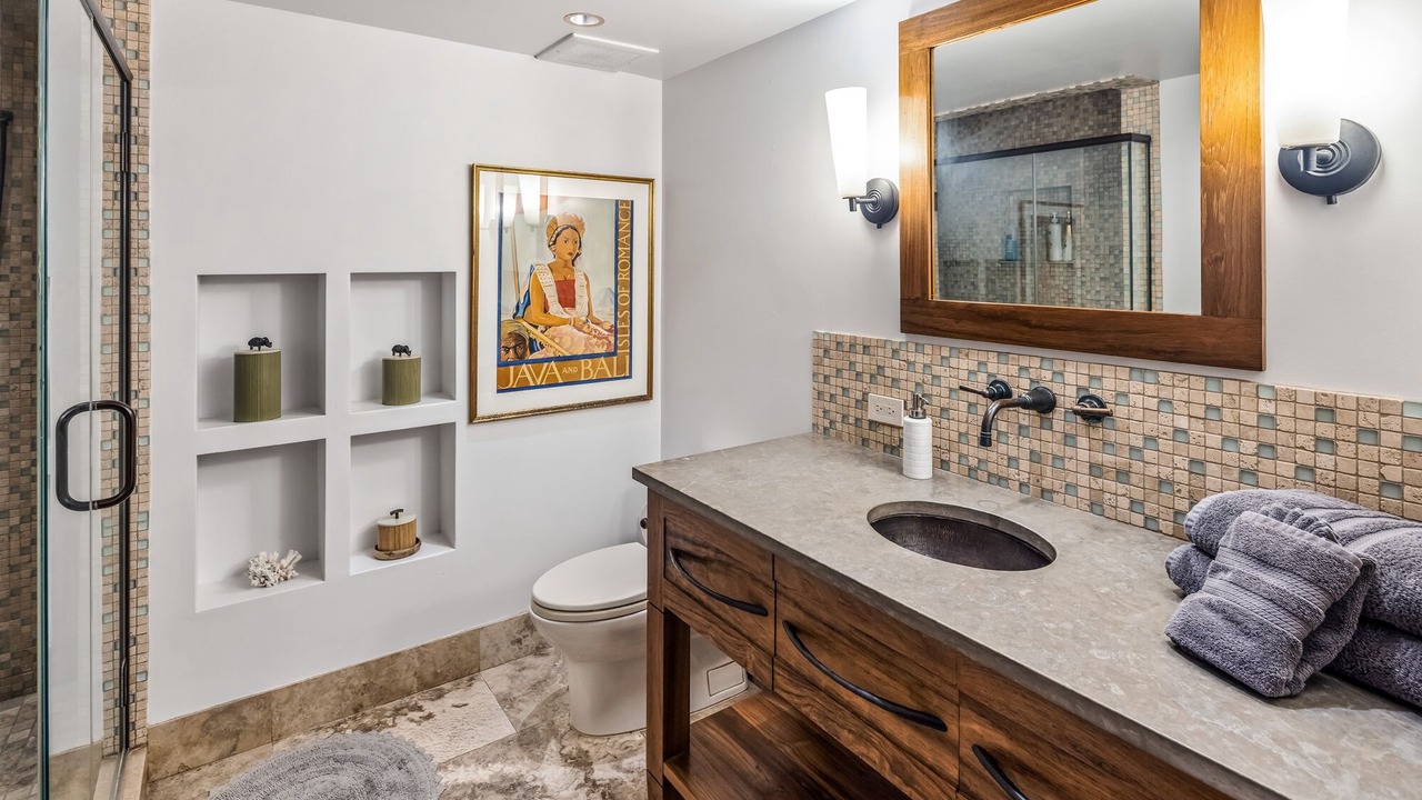 Photo of Bathroom in Kahuku