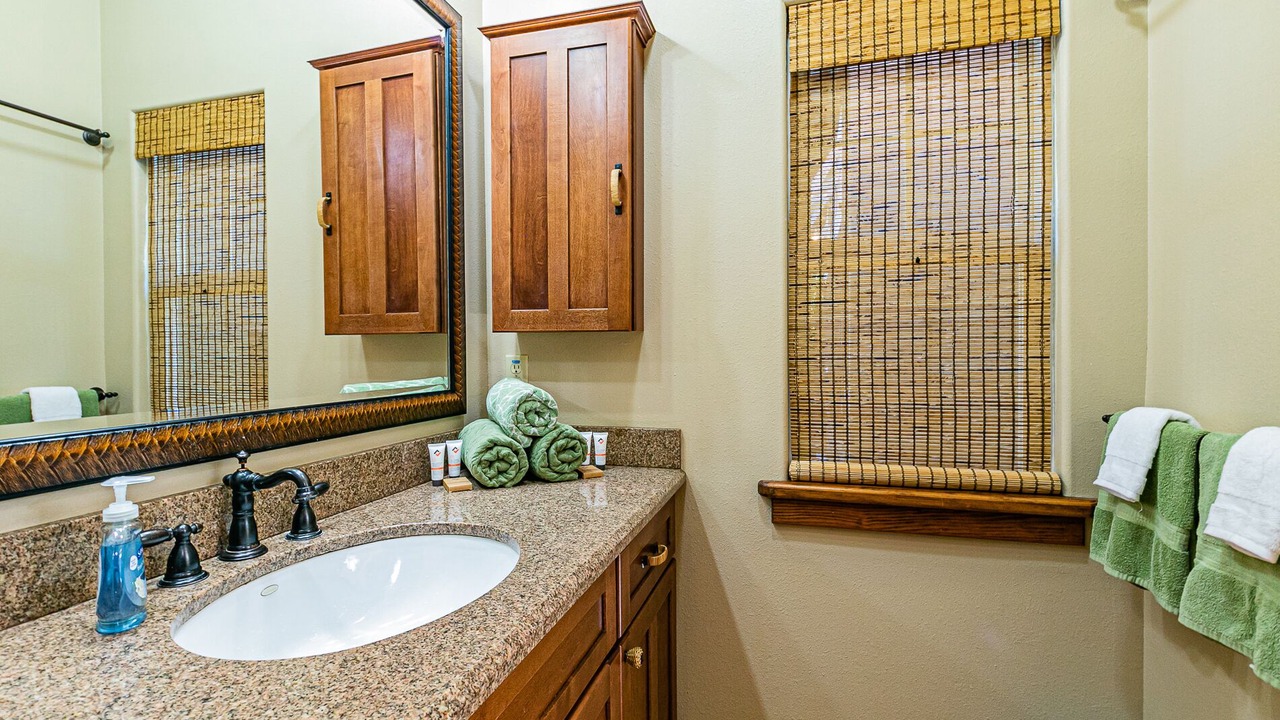 Photo of Bathroom in Royal Hawaiian Estates