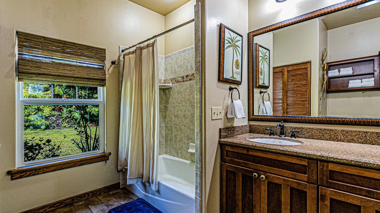 Photo of Bathroom in Royal Hawaiian Estates