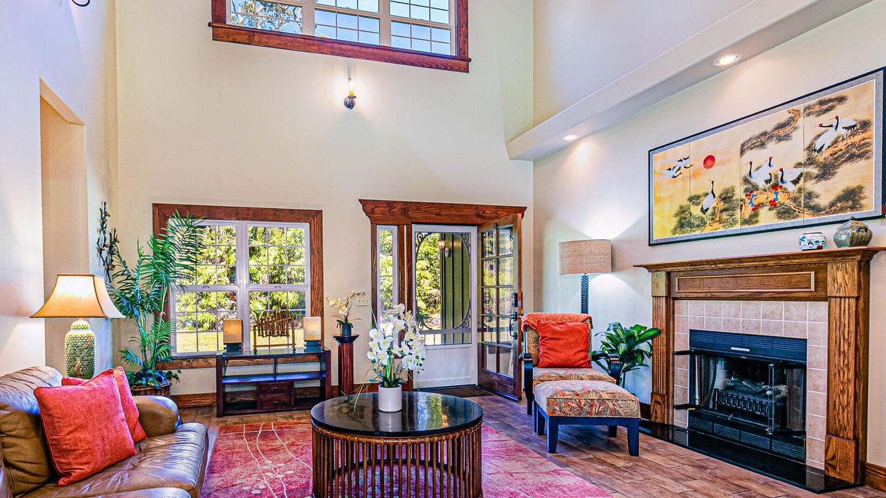 Photo of Livingroom in Royal Hawaiian Estates