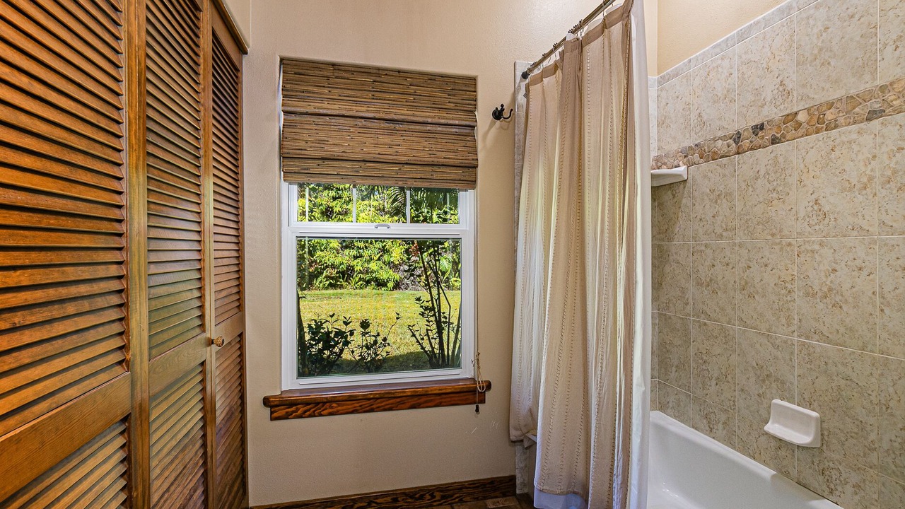 Photo of Bathroom in Royal Hawaiian Estates