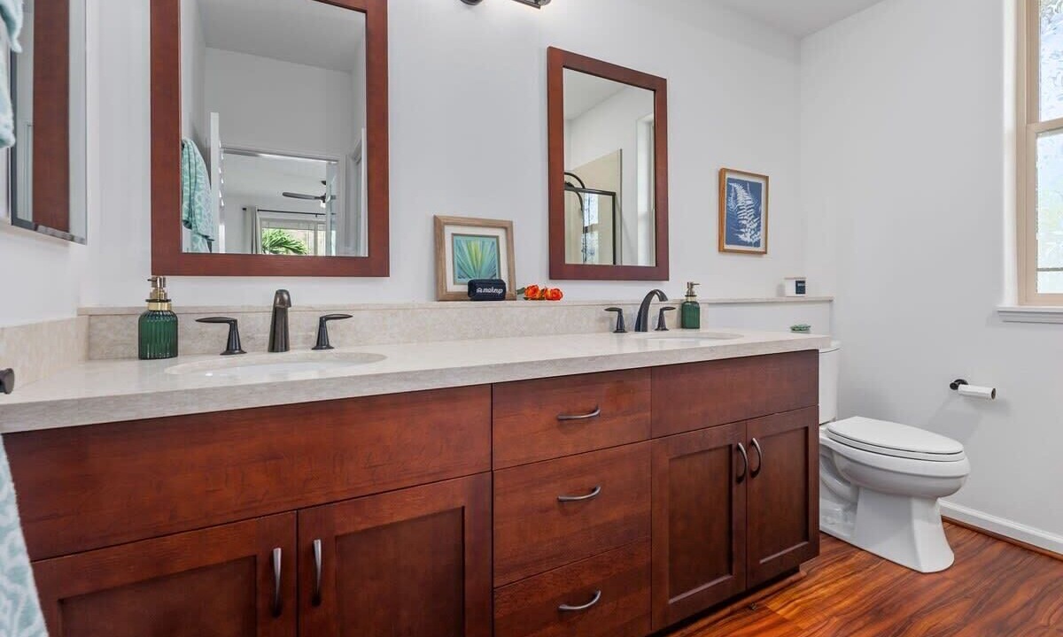 Photo of Bathroom in Makaha Valley