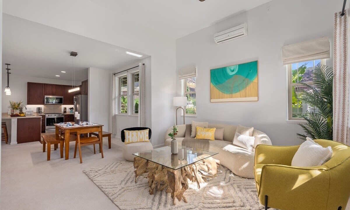 Photo of Livingroom in Makaha Valley