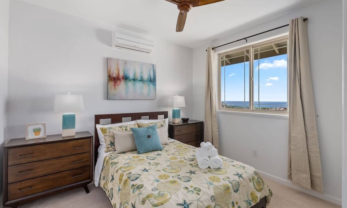 Photo of Bedroom in Makaha Valley