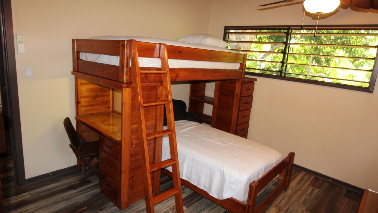 Photo of Bedroom in Kailua