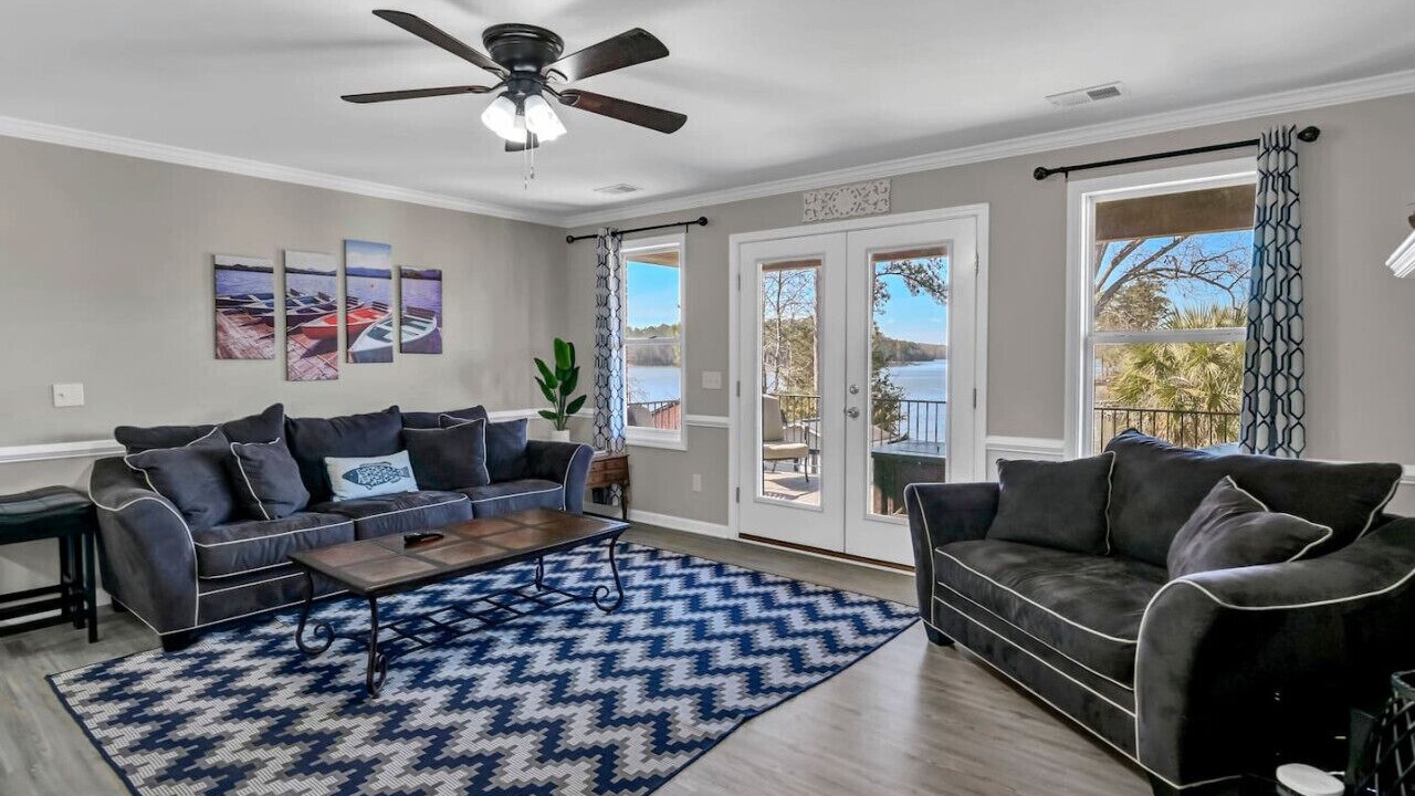 Photo of Livingroom in Chapin