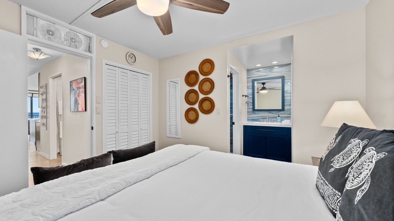 Photo of Bedroom in Historic Kailua Village