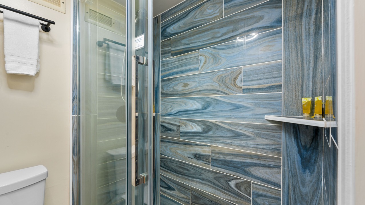 Photo of Bathroom in Historic Kailua Village