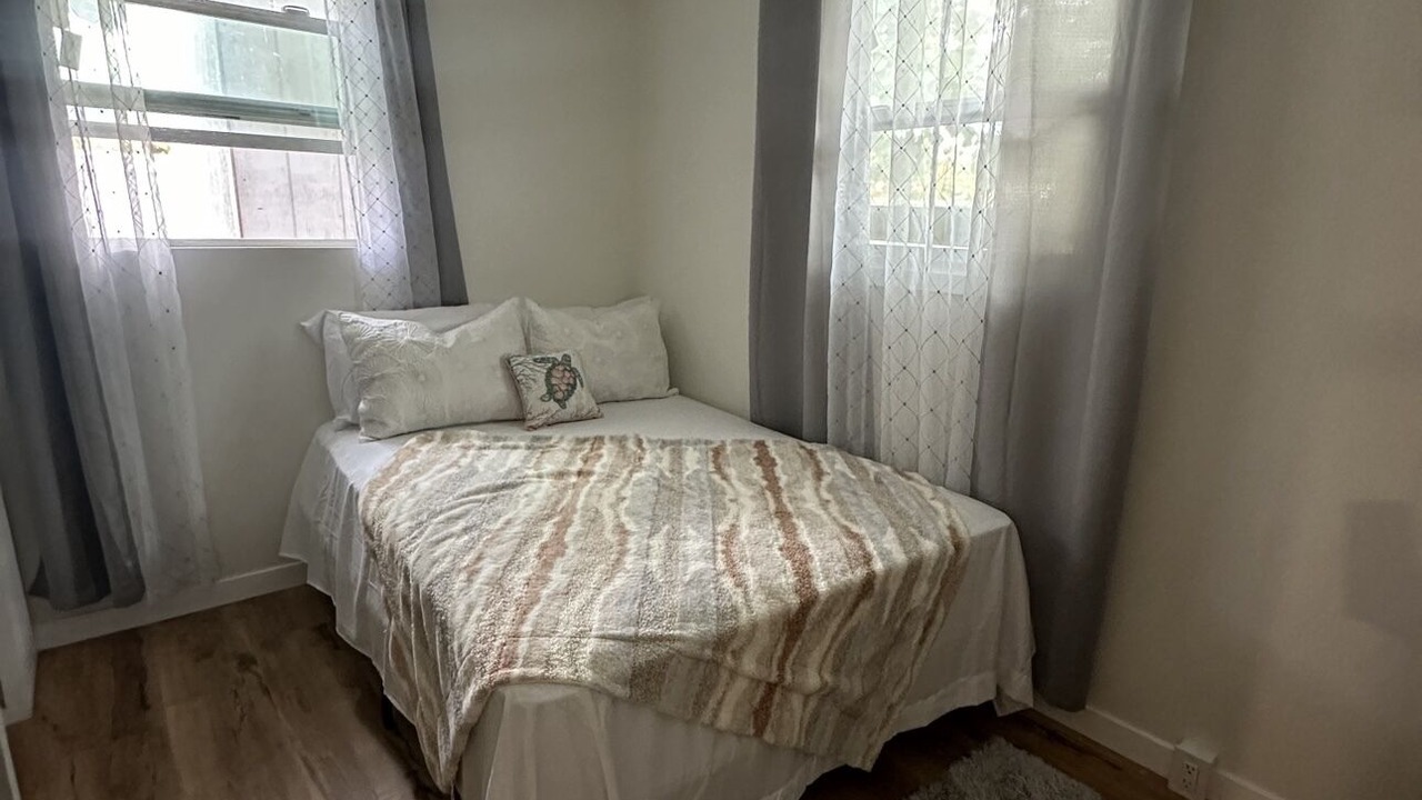 Photo of Bedroom in Waianae