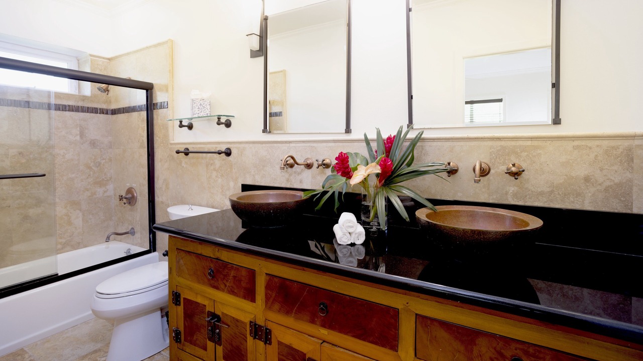 Photo of Bathroom in Lanikai
