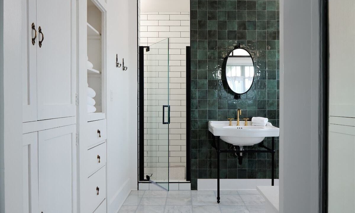 Photo of Bathroom in Wailuku
