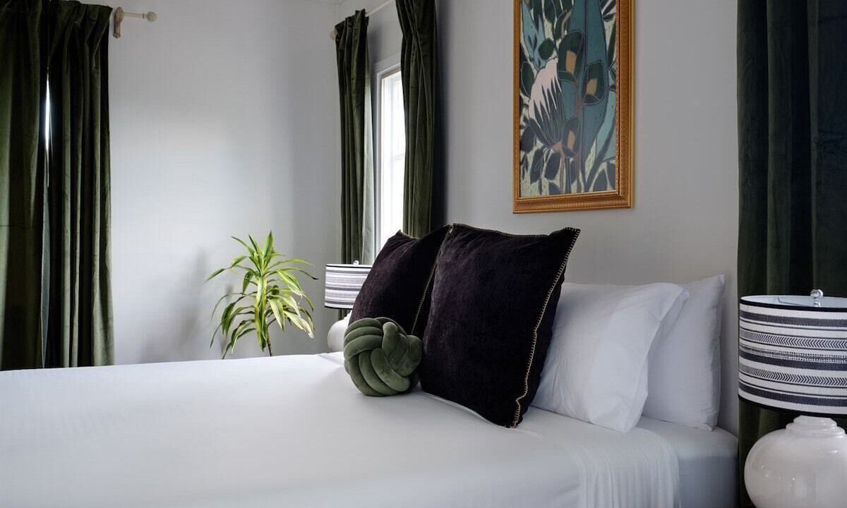 Photo of Bedroom in Wailuku