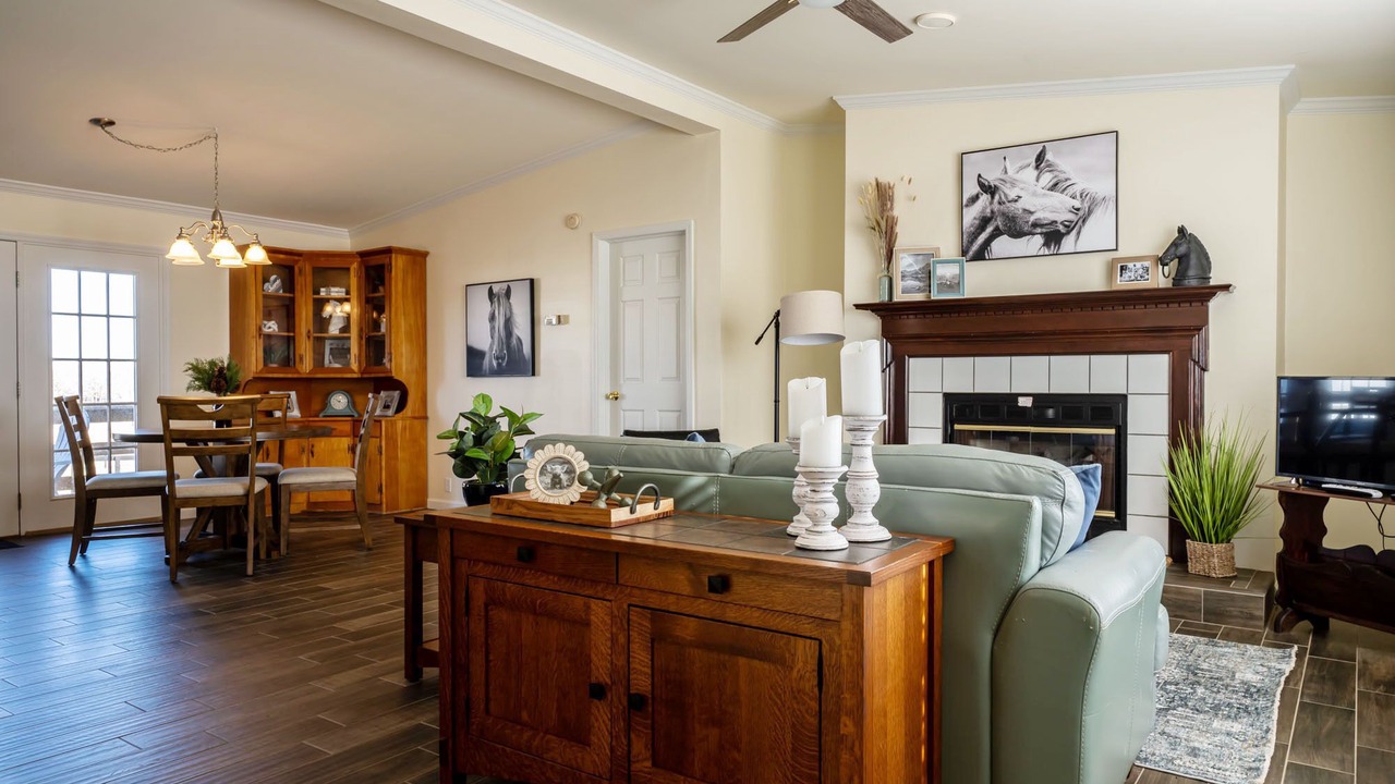 Photo of Livingroom in Tryon