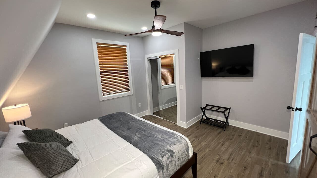 Photo of Bedroom in Seneca