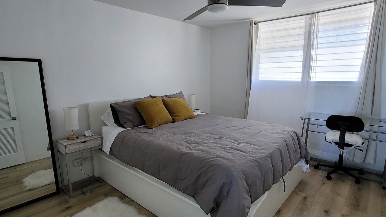 Photo of Bedroom in Makaha