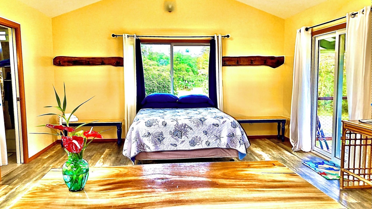 Photo of Bedroom in Pahoa