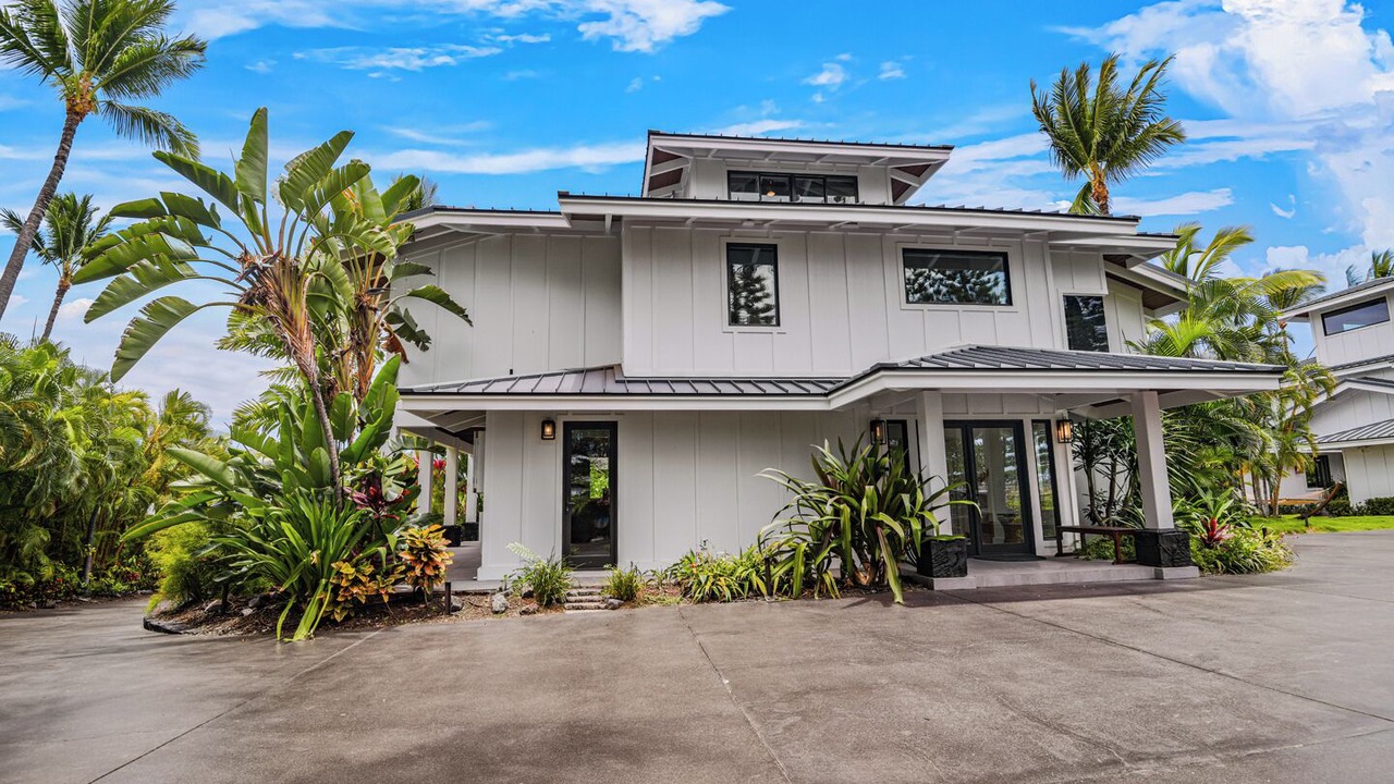 Photo of Outdoor in Historic Kailua Village