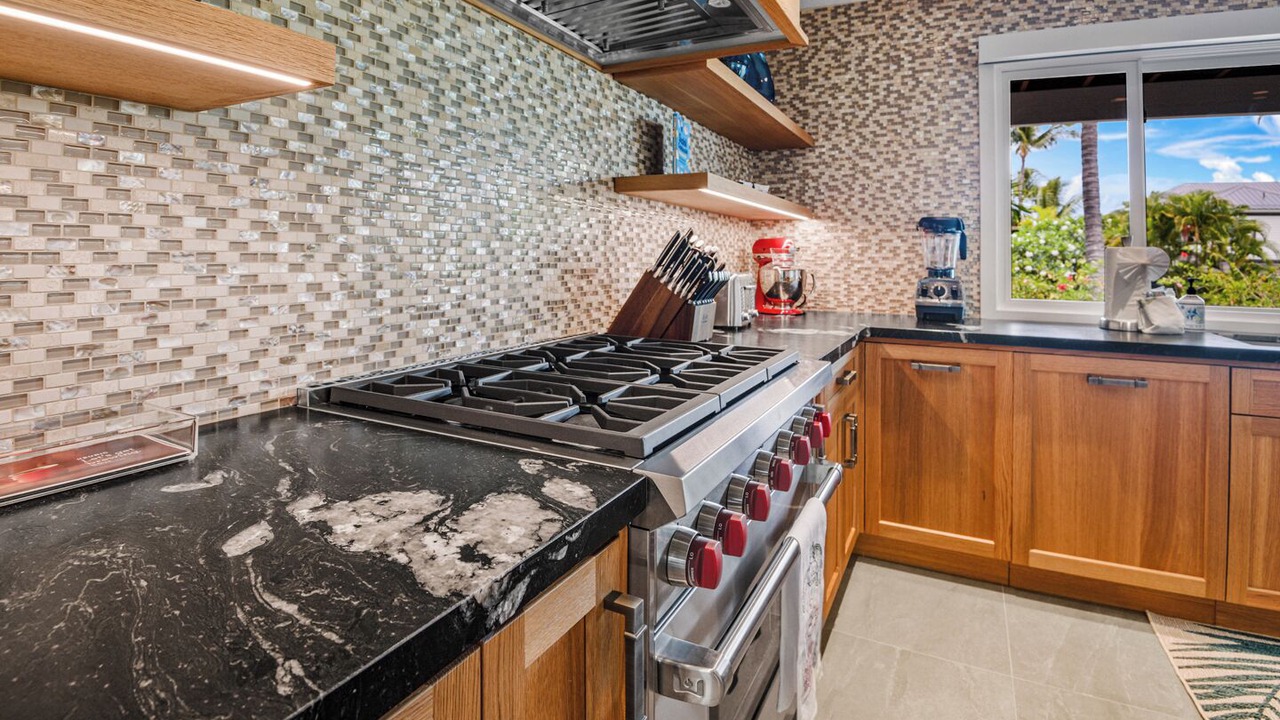 Photo of Kitchen in Historic Kailua Village