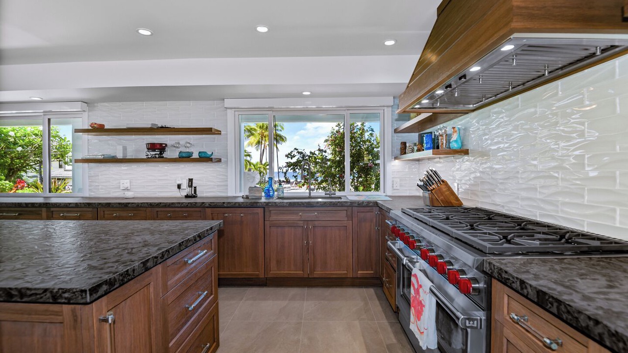 Photo of Kitchen in Historic Kailua Village