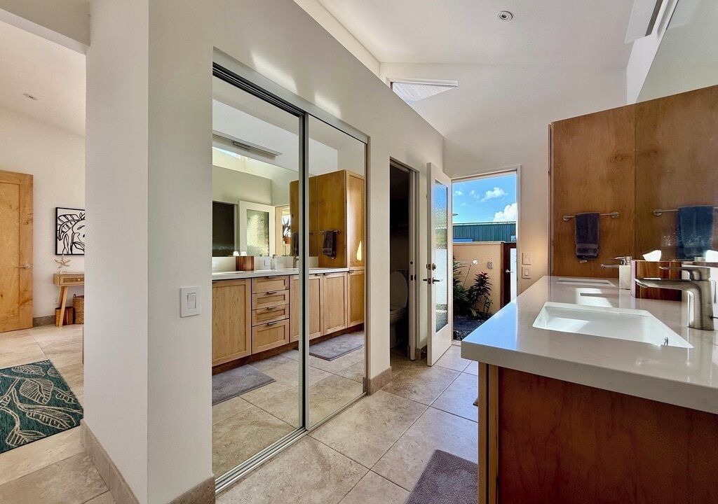 Photo of Bathroom in Ninole