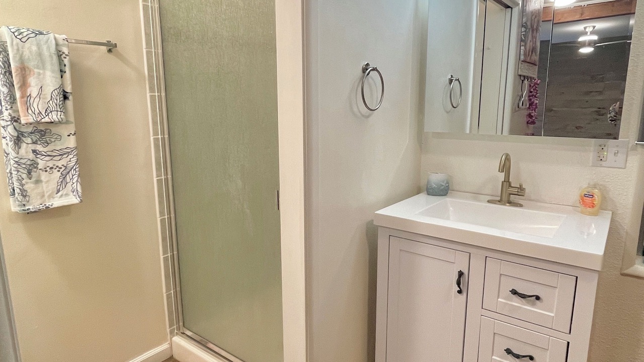 Photo of Bathroom in Ewa Beach