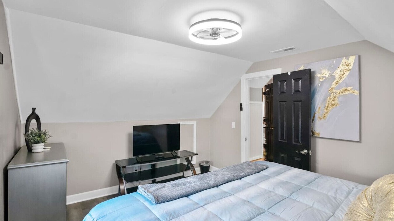 Photo of Bedroom in McGuire