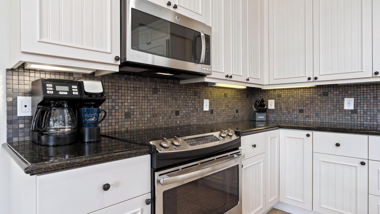 Photo of Kitchen in Kulalani