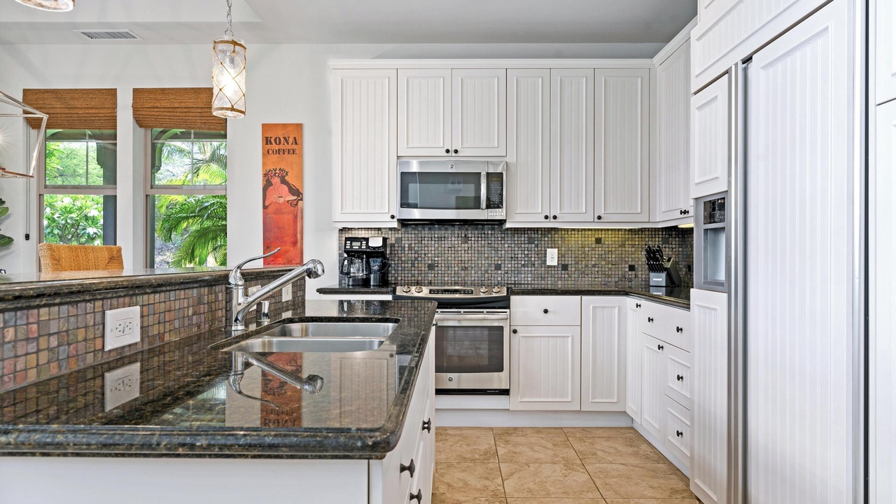 Photo of Kitchen in Kulalani