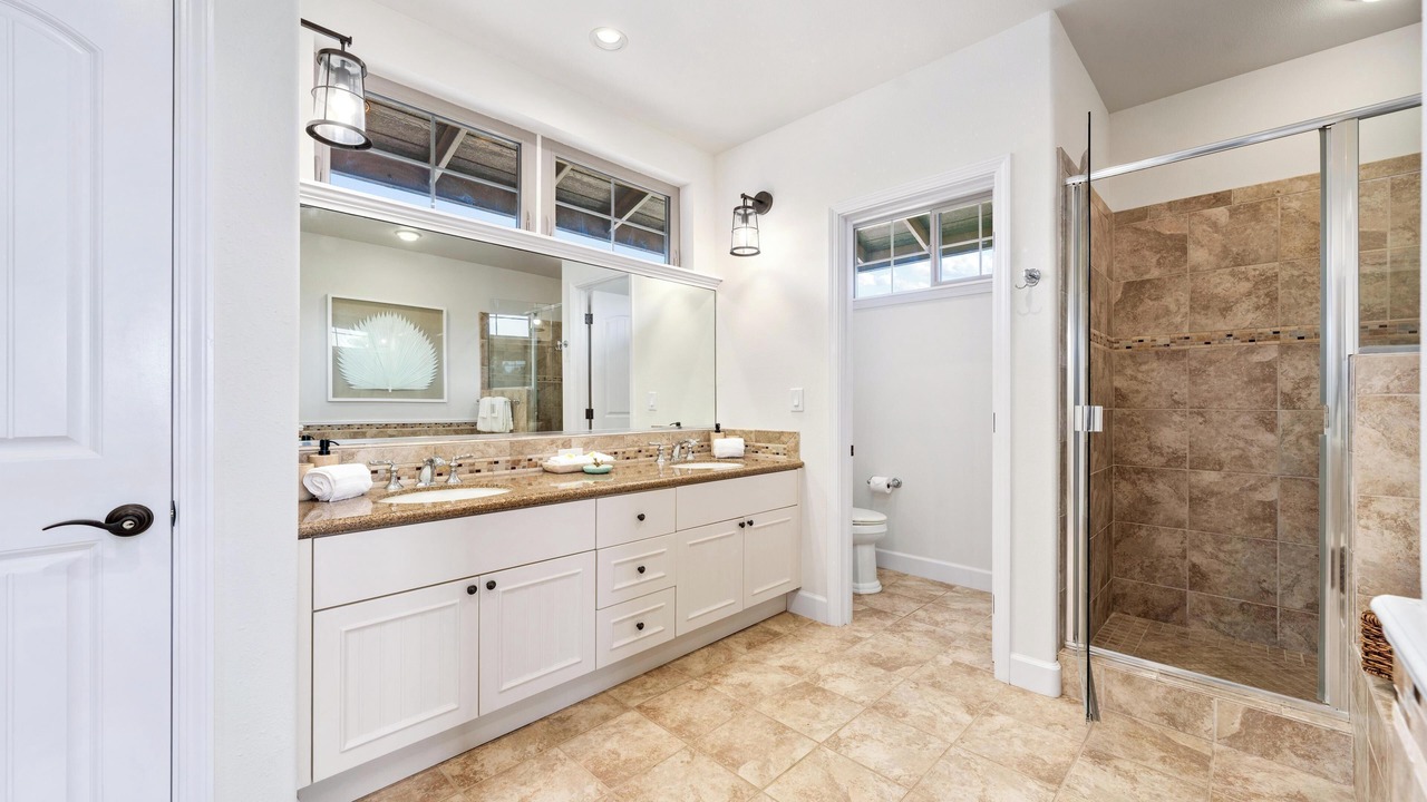 Photo of Bathroom in Kulalani