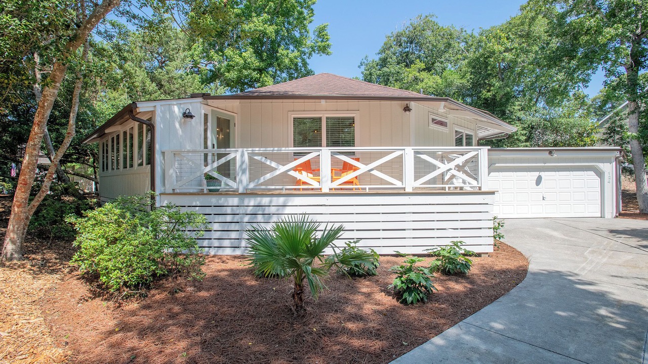 Photo of Outdoor in Pine Knoll Shores