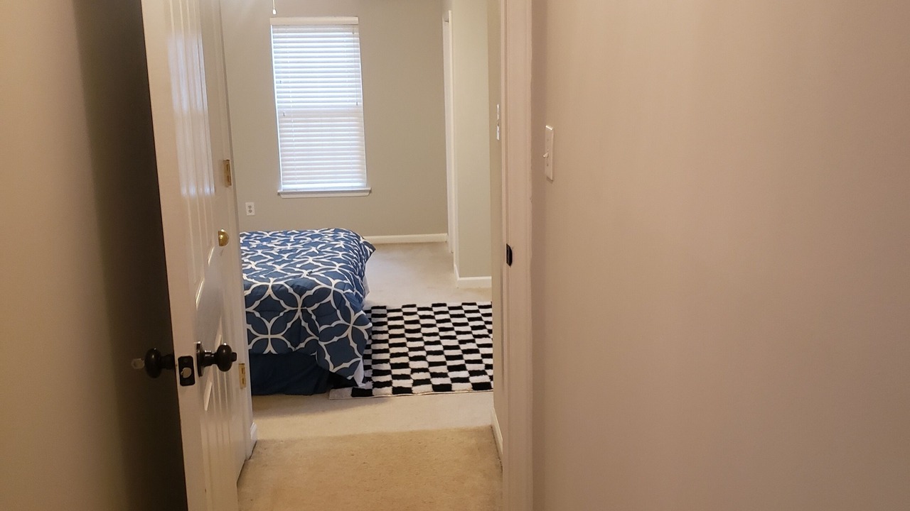 Photo of Bedroom in Davis Lake - Eastfield