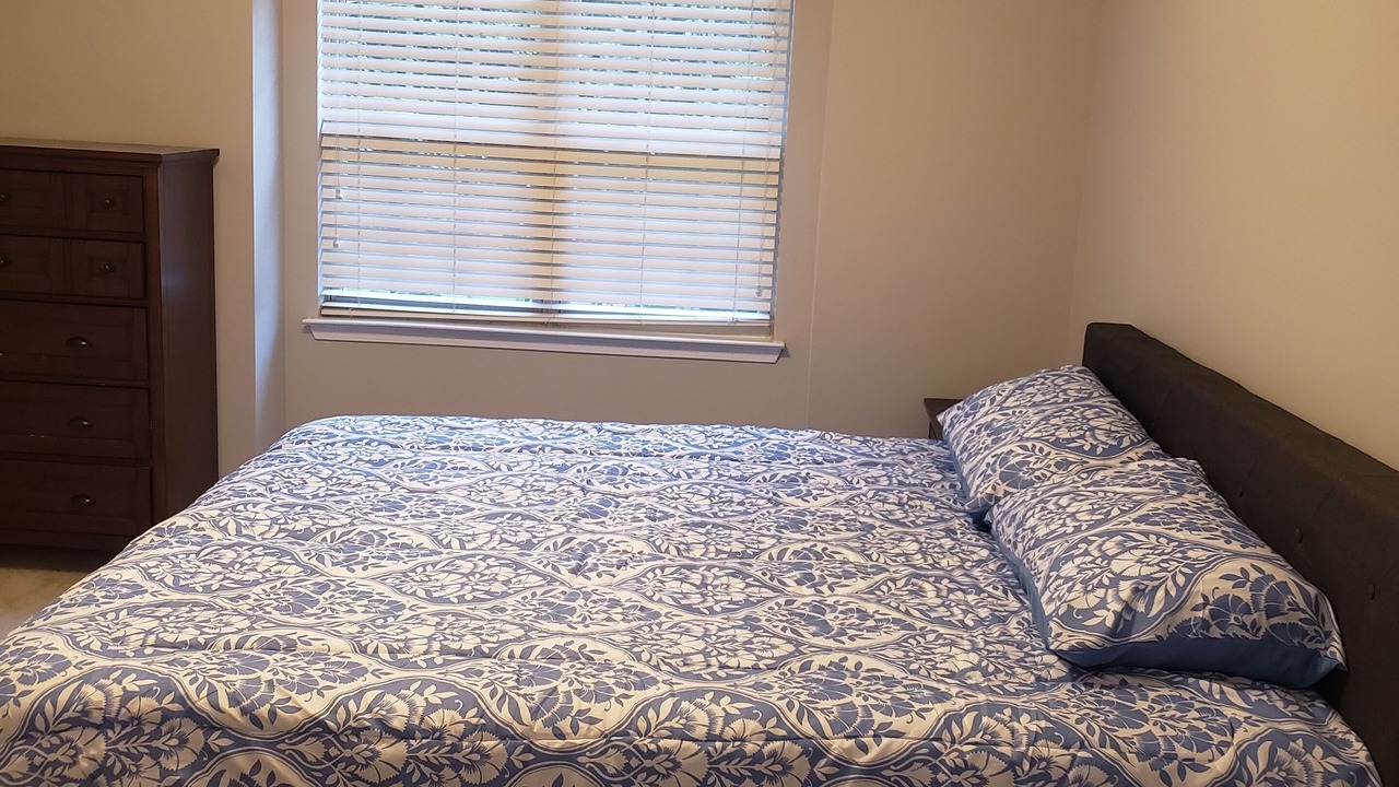 Photo of Bedroom in Davis Lake - Eastfield