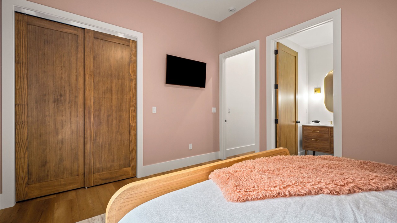 Photo of Bedroom in Mill Spring