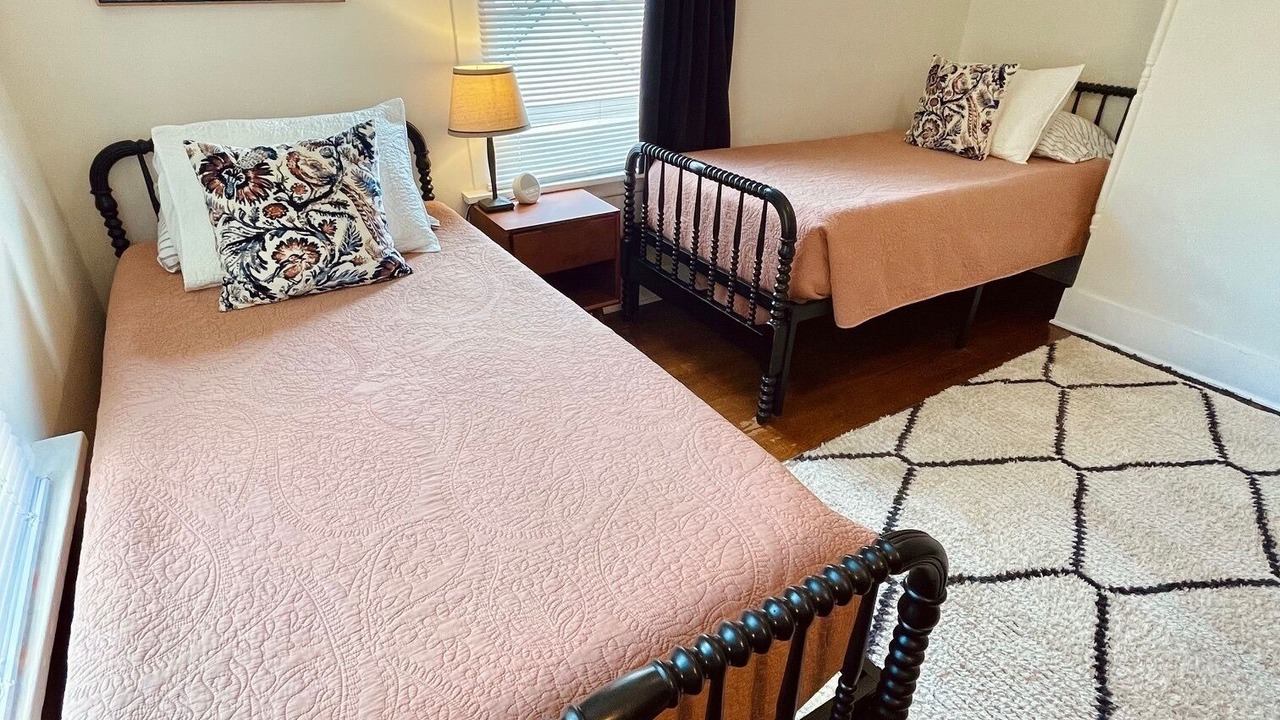 Photo of Bedroom in Downtown