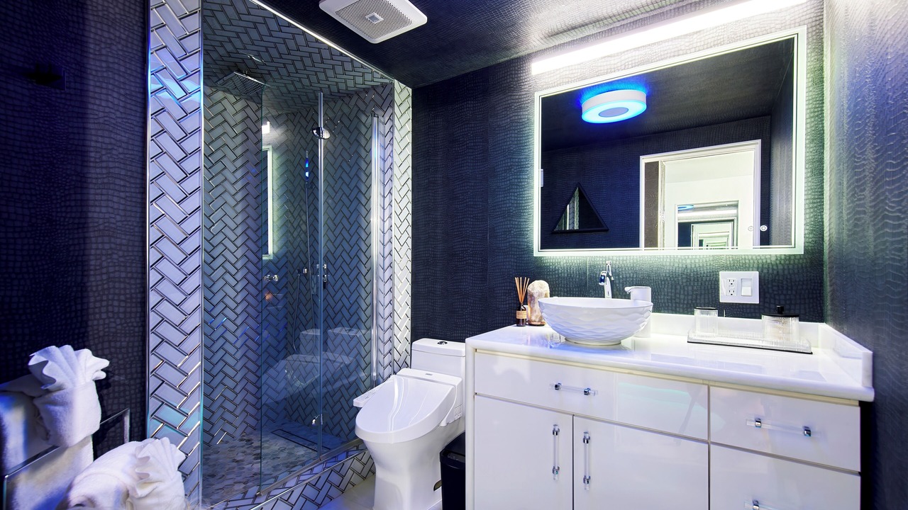 Photo of Bathroom in Makaha