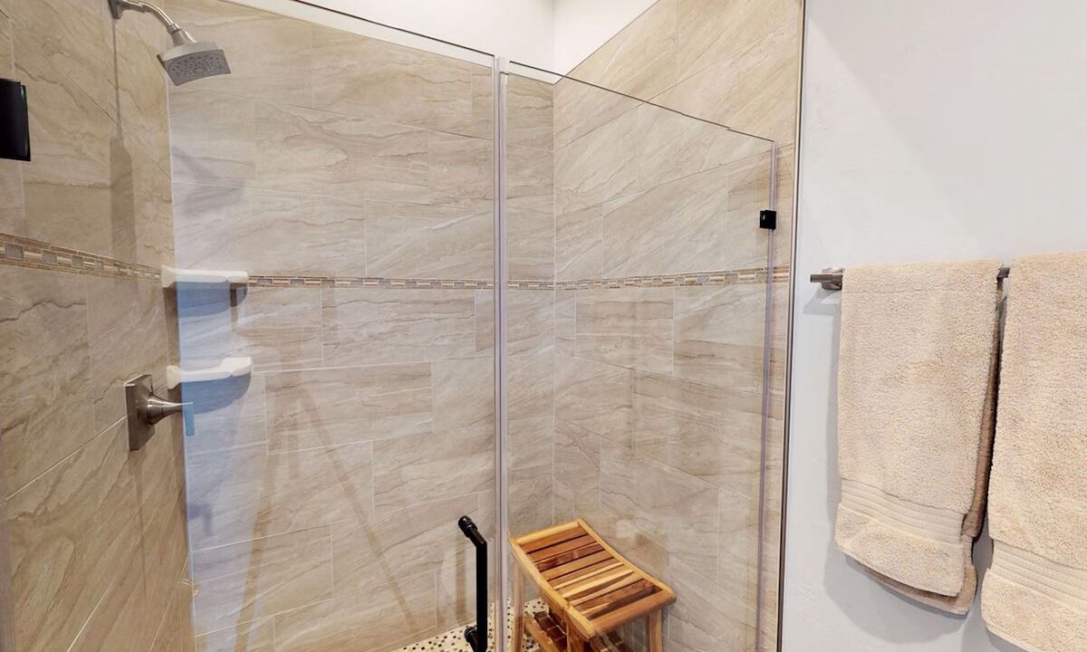 Photo of Bathroom in Kaunakakai