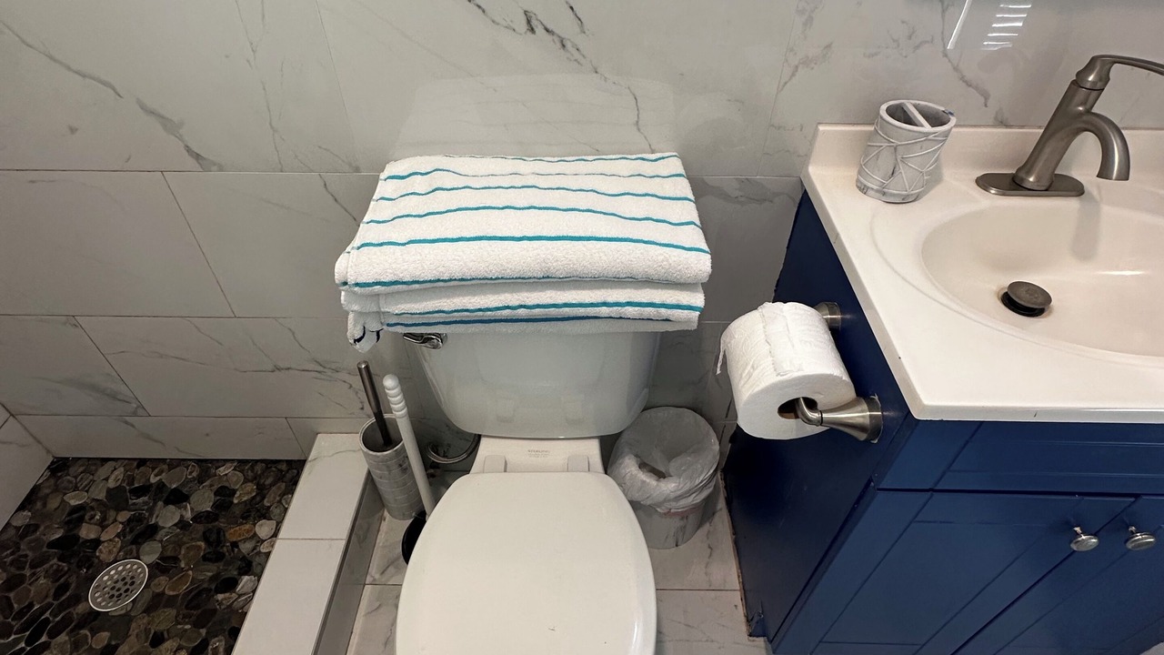 Photo of Bathroom in Kahuku