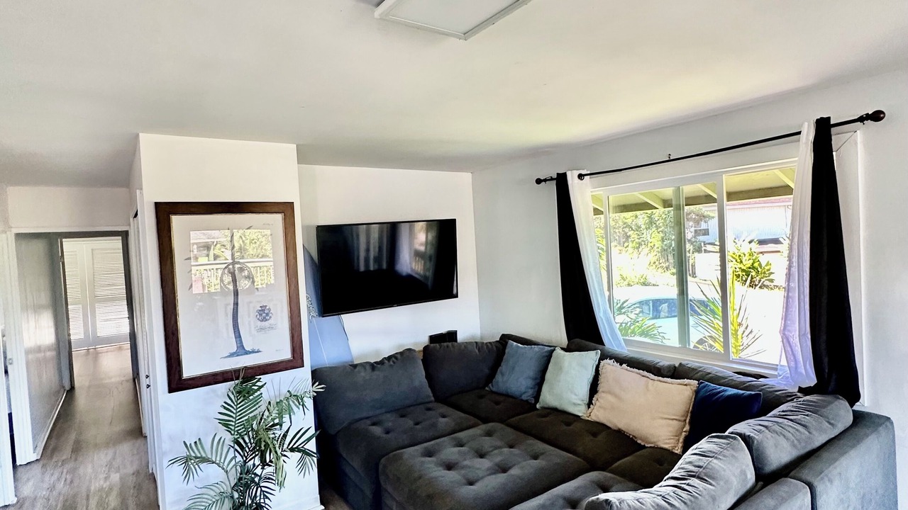 Photo of Livingroom in Kahuku
