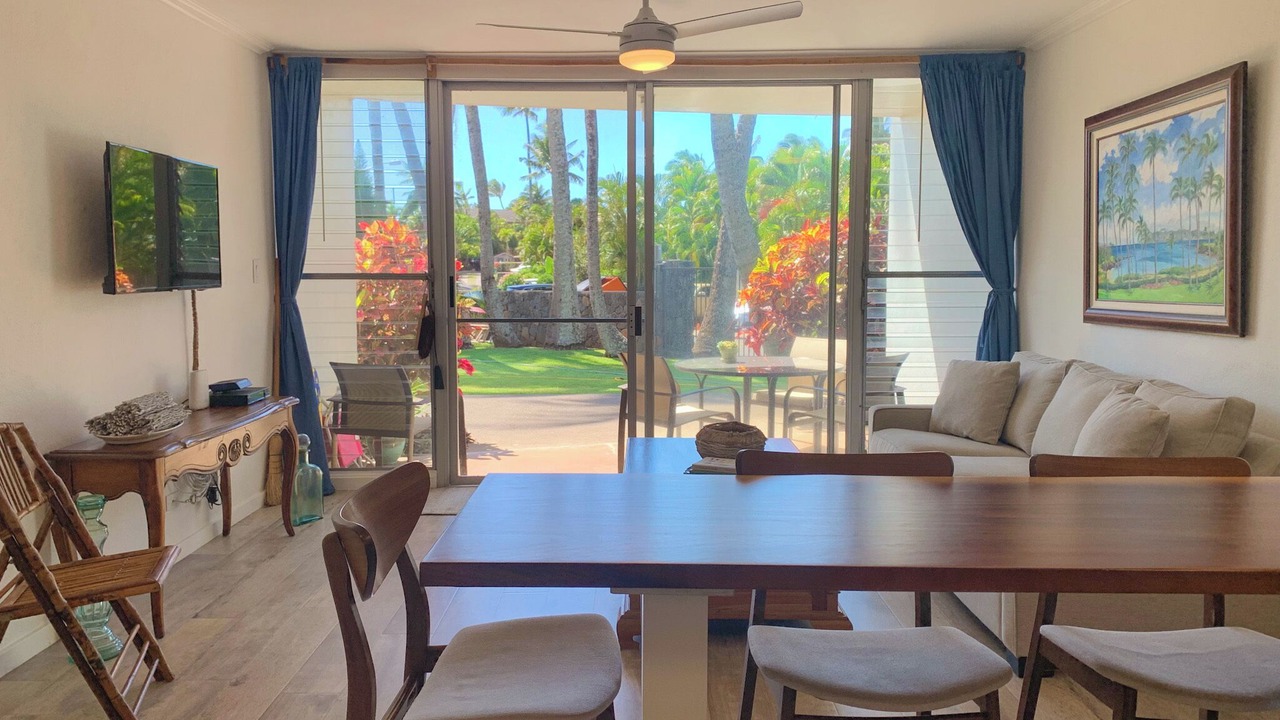 Photo of Livingroom in Kuau