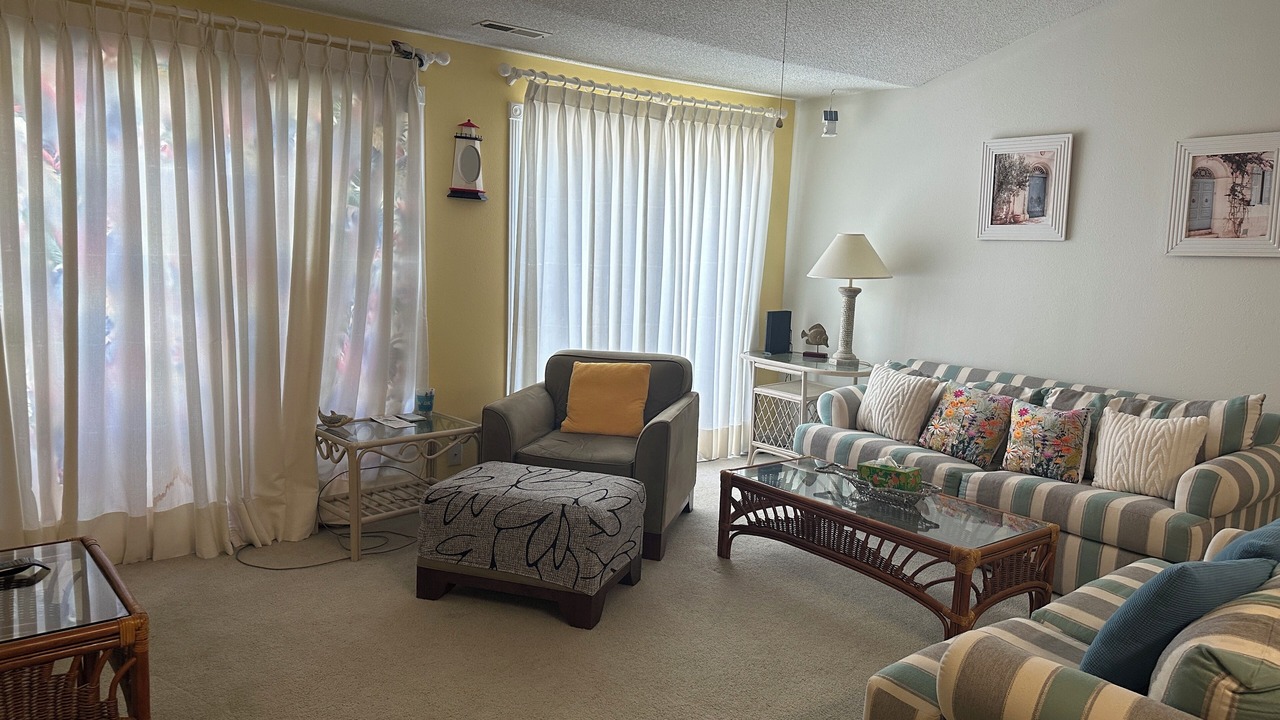 Photo of Livingroom in Calabash