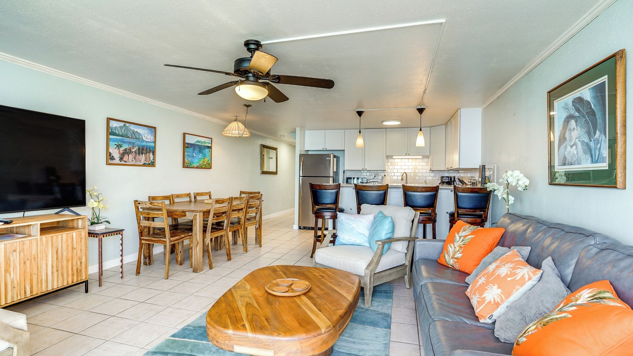 Photo of Livingroom in Punaluu