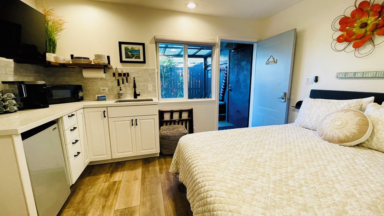 Photo of Bedroom in Haiku